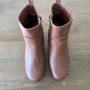 Universal Thread Brown Ankle Boots
